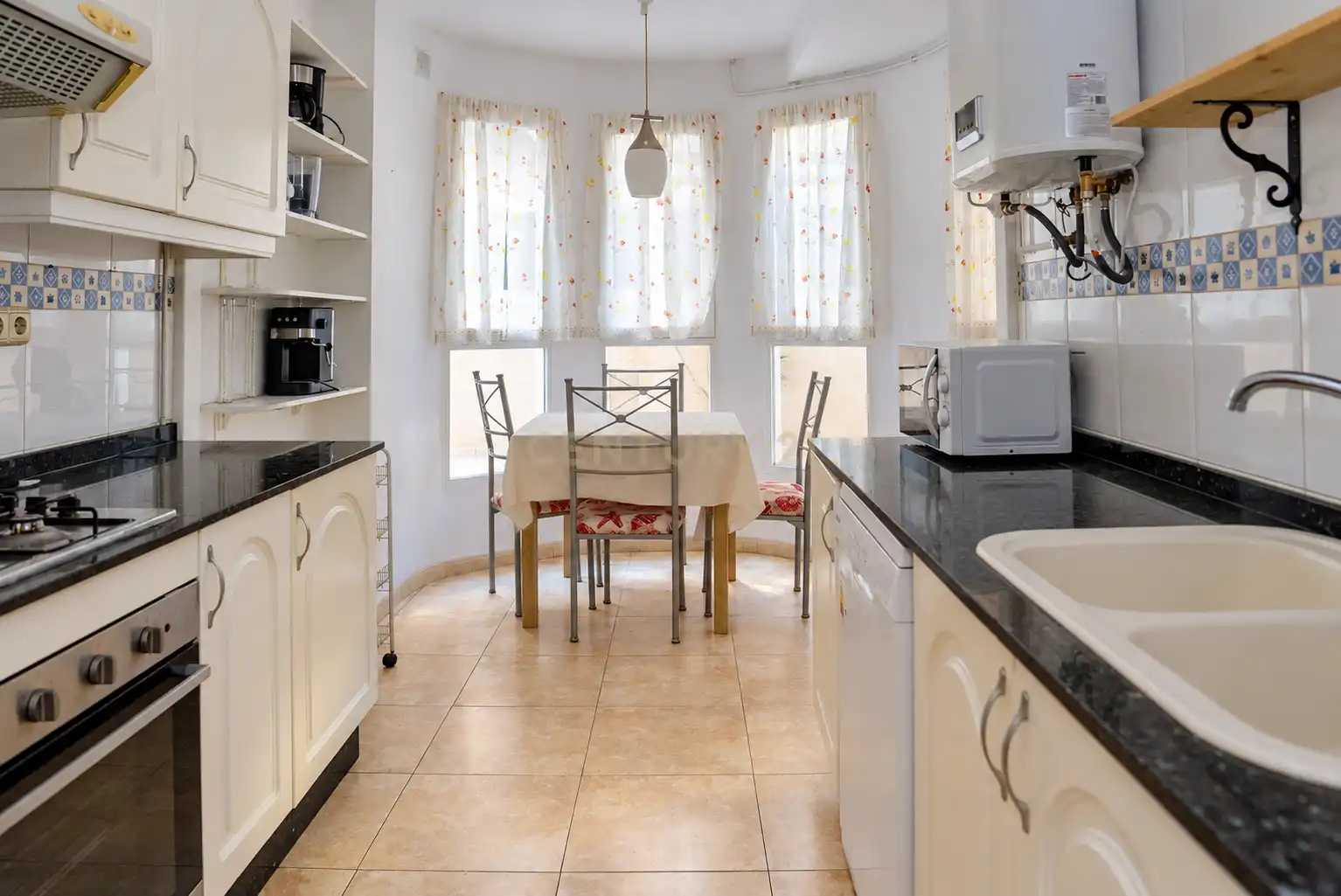 Apartamento con piscina en venta en Avinguda Masnou, 3, Calp, Spain 3, imagen 7
