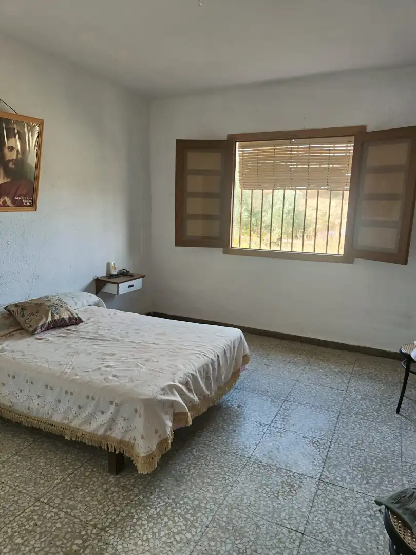 Dormitori de Finca rústica en venda en Cortes y Graena amb Jardí privat, Terrassa i Piscina