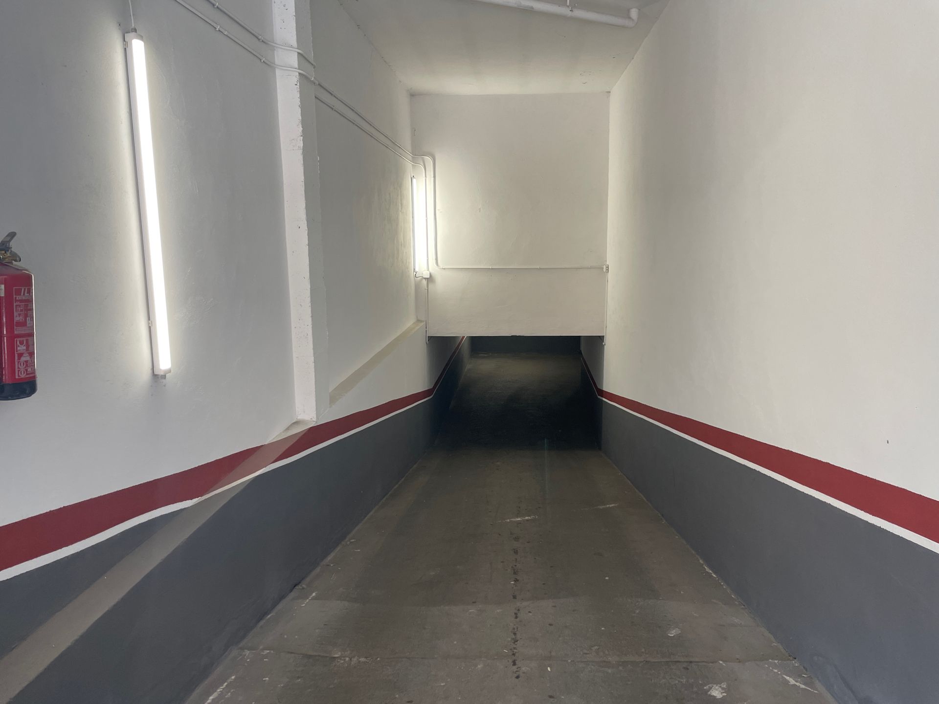 Garatge en venda en León Capital  amb Alarma