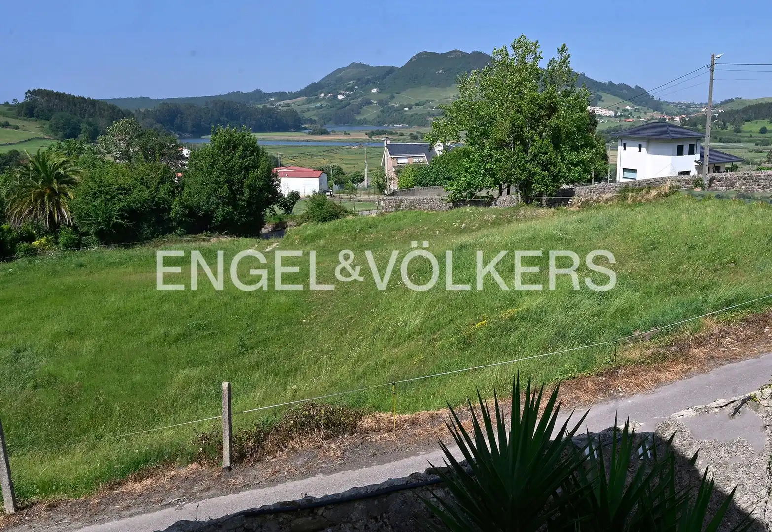 Casa o chalet en venta en Miengo con Calefacción y Jardín privado