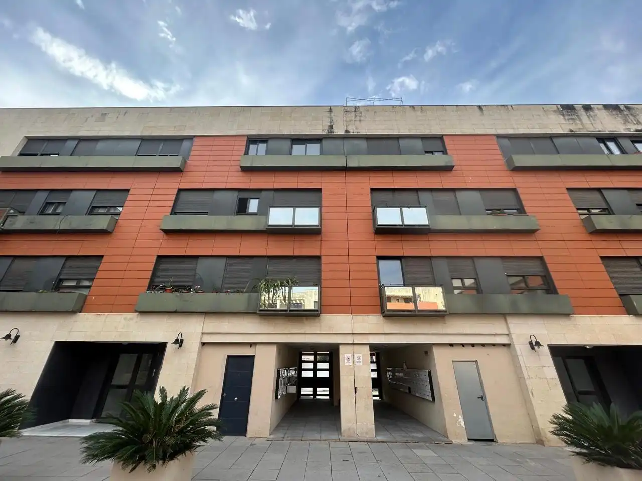 Vista exterior de Piso en venta en La Pañoleta