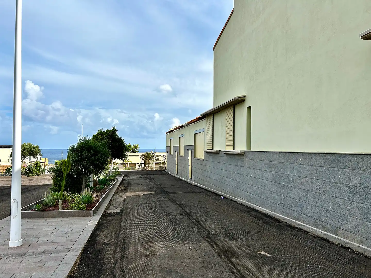 Vista exterior de Dúplex en venda en Granadilla de Abona amb Traster i Balcó