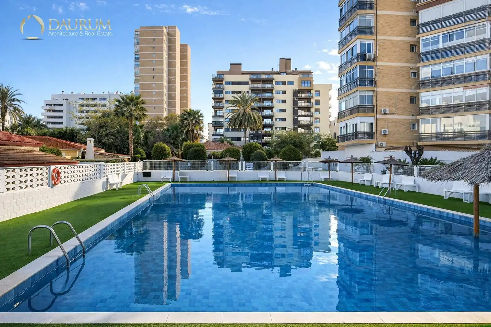 Piscina de Pis en venda en El Campello amb Aire condicionat, Calefacció i Terrassa