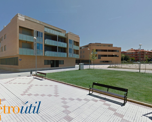 Vista exterior de Estudi en venda en Santa Marta de Tormes amb Calefacció, Parquet i Balcó