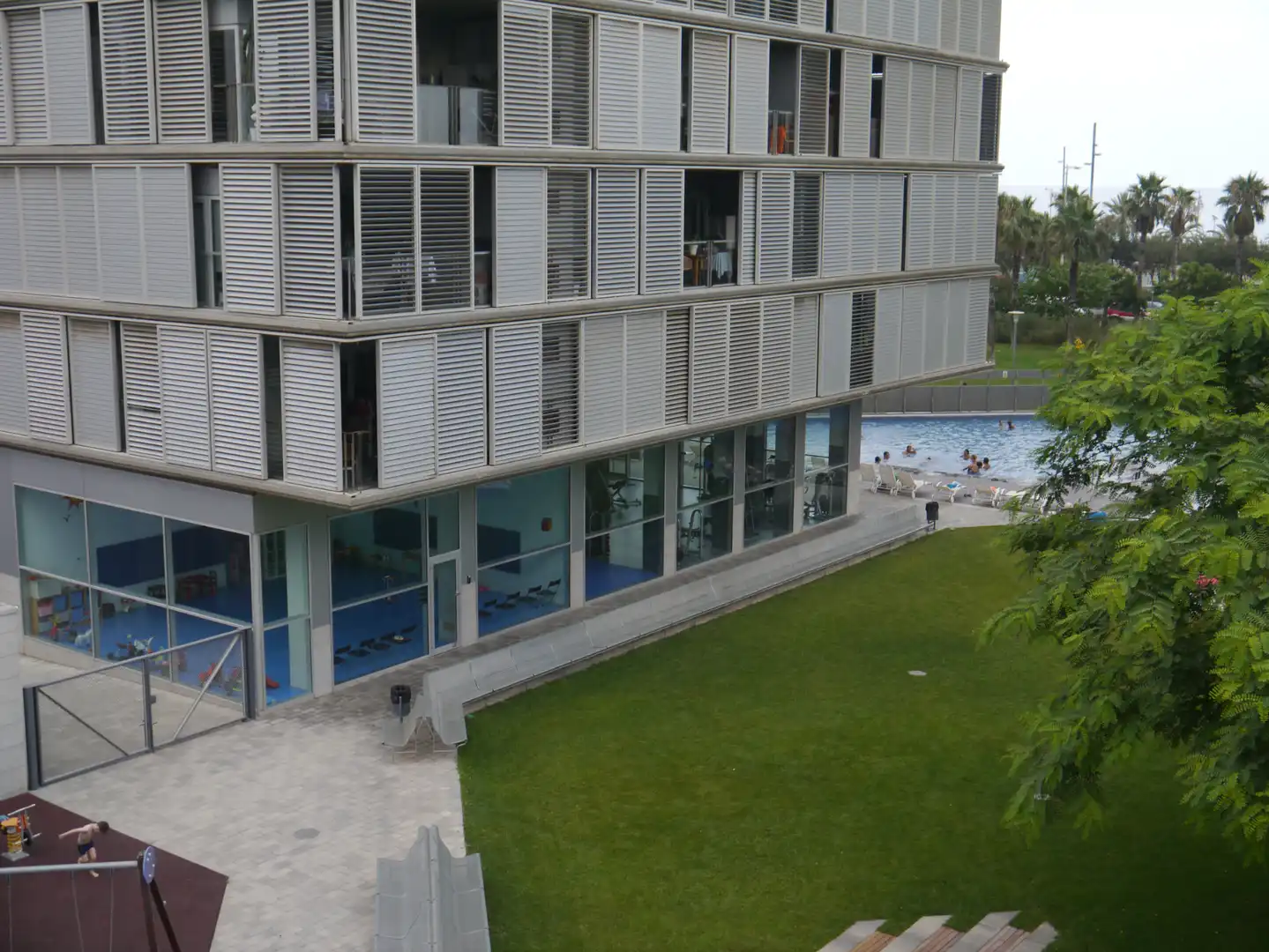 Vista exterior de Piso de alquiler en Barcelona con Aire acondicionado, Calefacción y Parquet