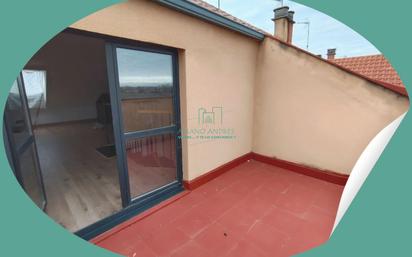 Balcony of Single-family semi-detached for sale in Villaquilambre  with Heating and Terrace