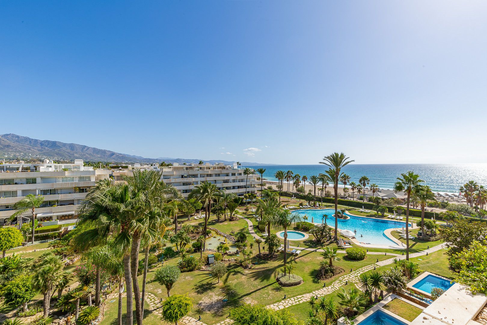 Exterior view of Attic for sale in Marbella  with Air Conditioner, Terrace and Swimming Pool
