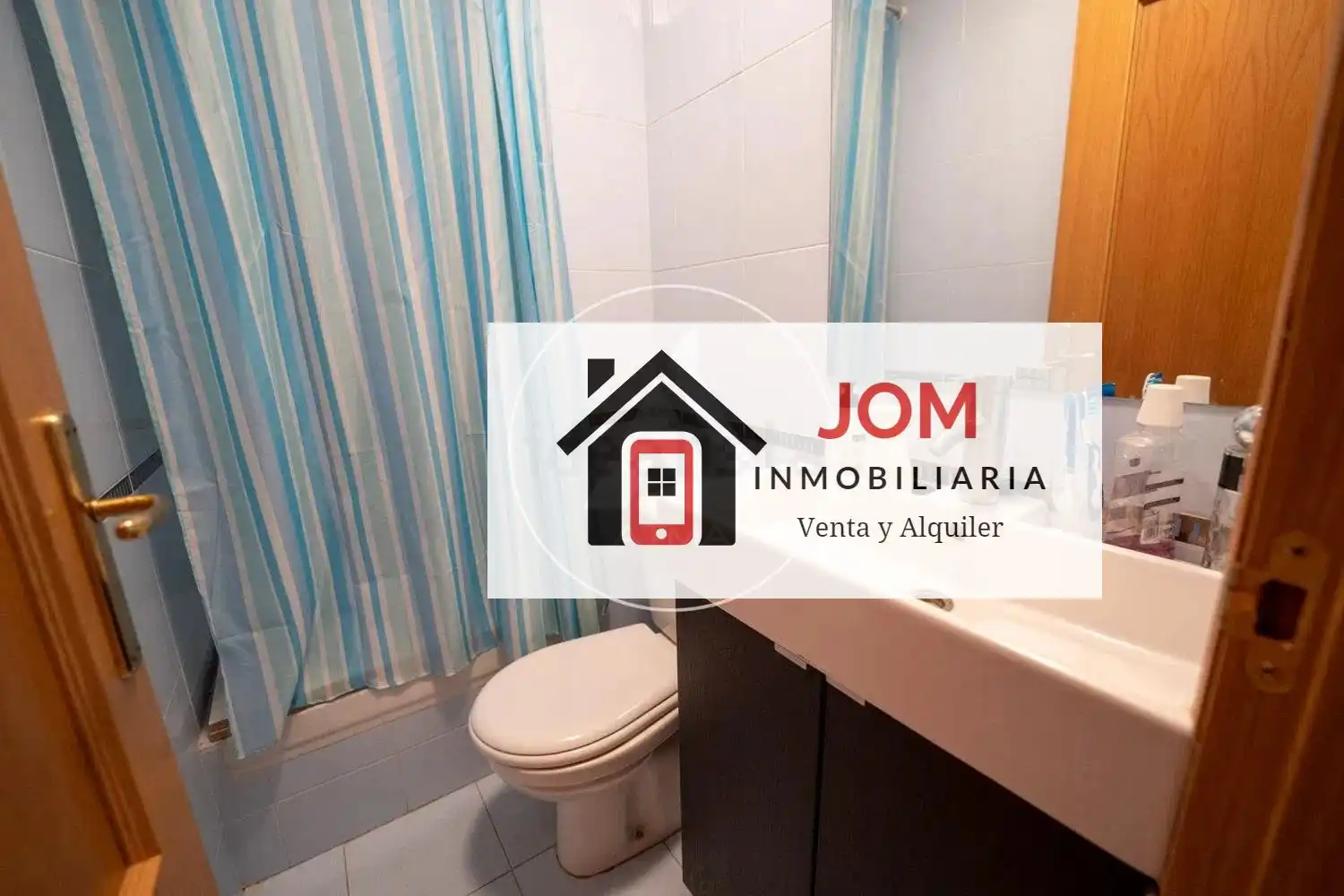 Badezimmer von Einfamilien-Reihenhaus zum Verkauf in Casas de Juan Núñez mit Klimaanlage, Heizung und Abstellraum