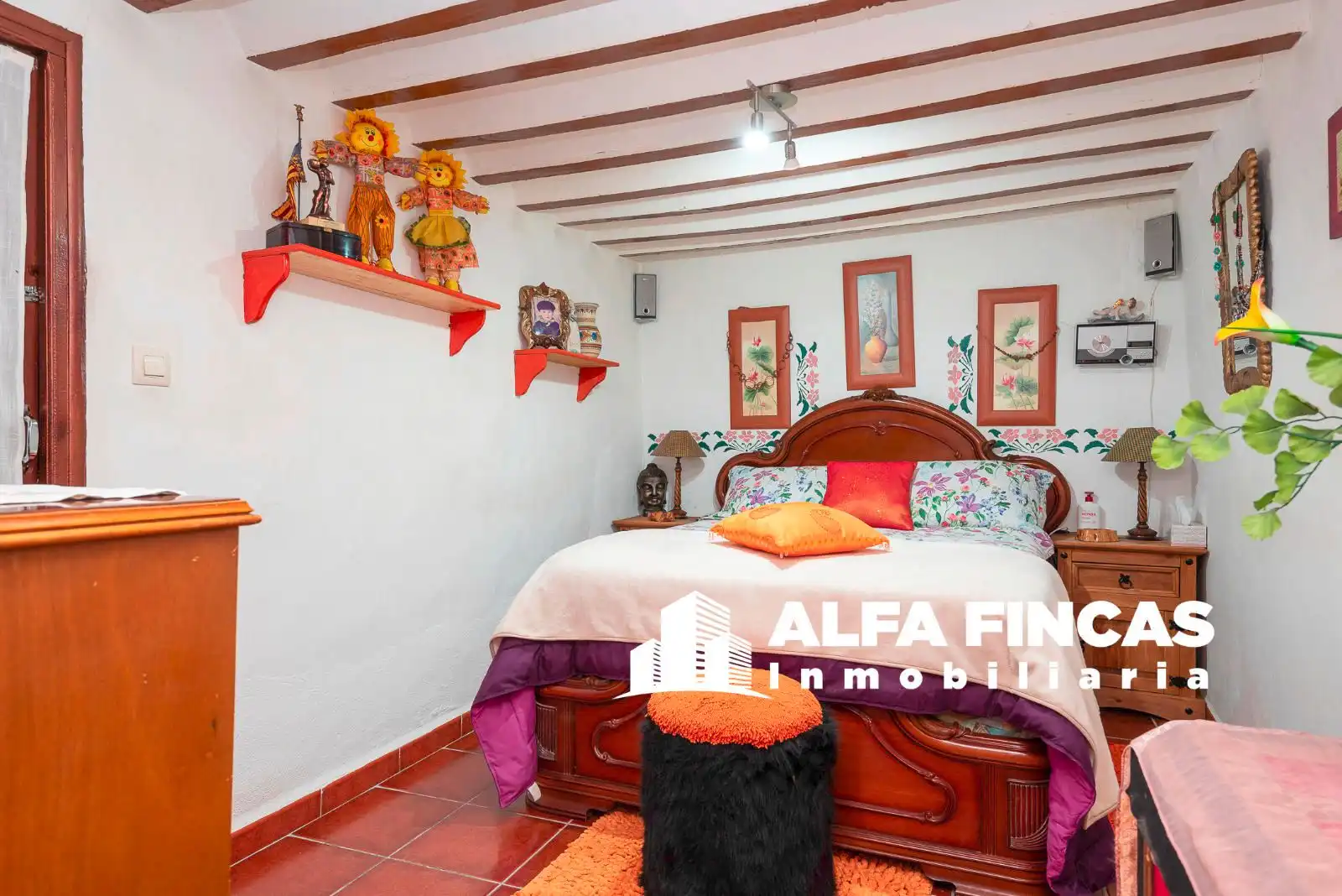 Vista exterior de Casa o chalet en venta en Vara de Rey con Aire acondicionado, Calefacción y Jardín privado