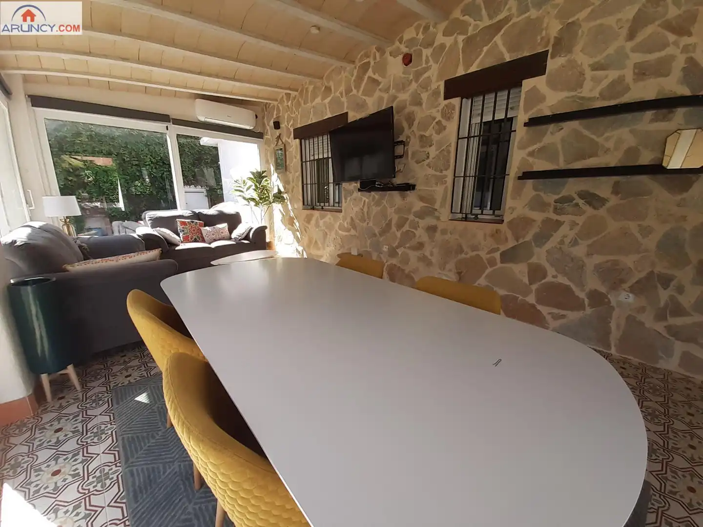 Comedor de Piso de alquiler en Montequinto con Aire acondicionado, Jardín privado y Terraza