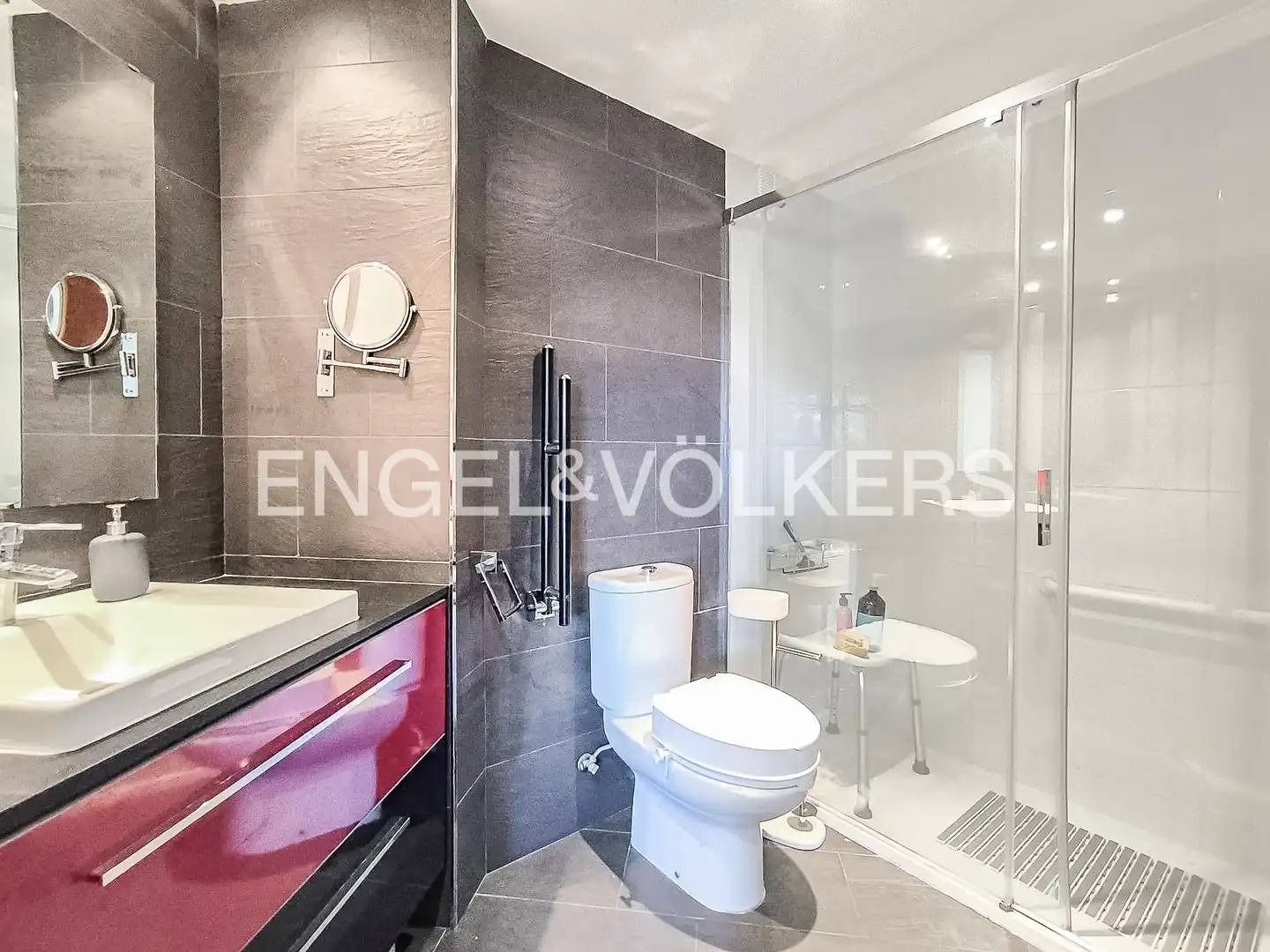 Baño de Piso de alquiler en Barcelona con Aire acondicionado, Calefacción y Terraza