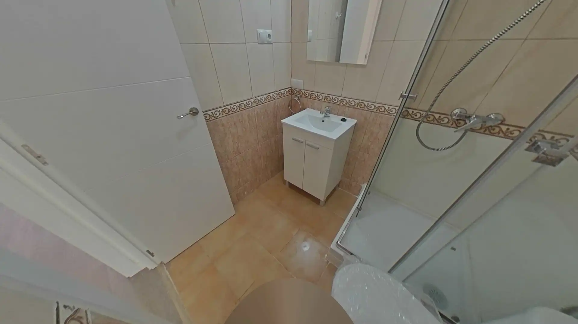 Bany de Pis en venda en Madrid amb Parquet