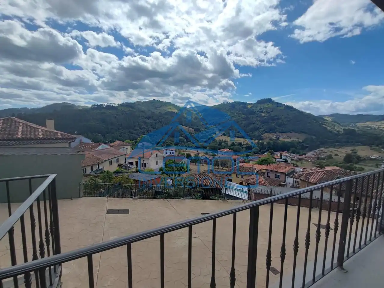 Exterior view of Houses for sale in Candamo  with Air Conditioner, Private garden and Terrace