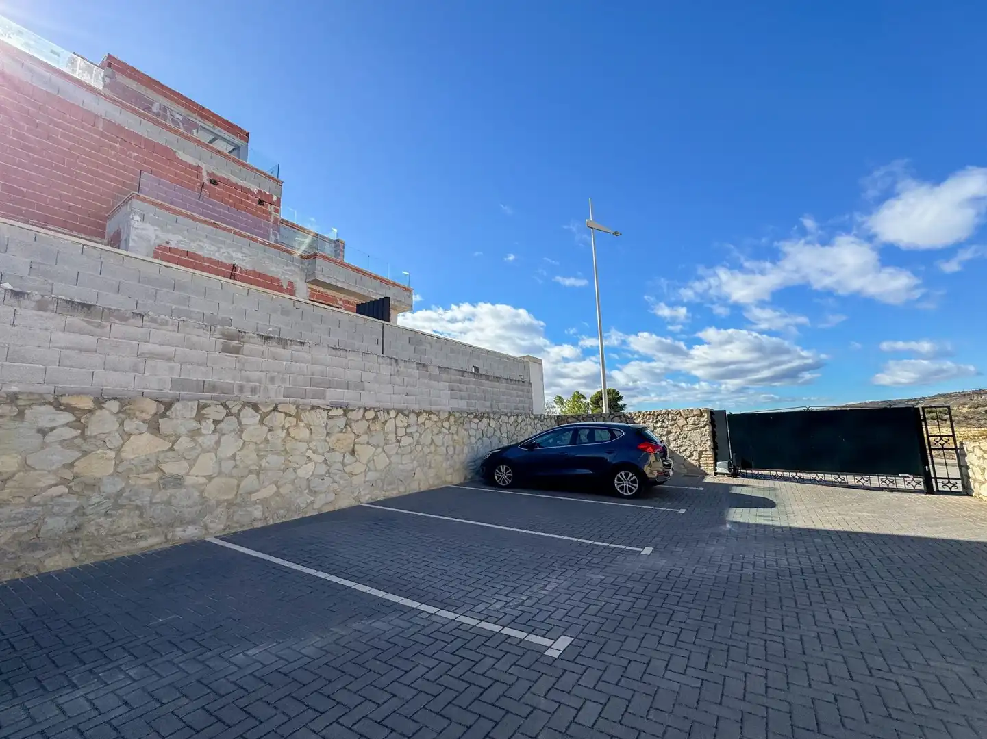 Parking of Detached homes for rent in Algorfa  with Air Conditioner, Heating and Private garden