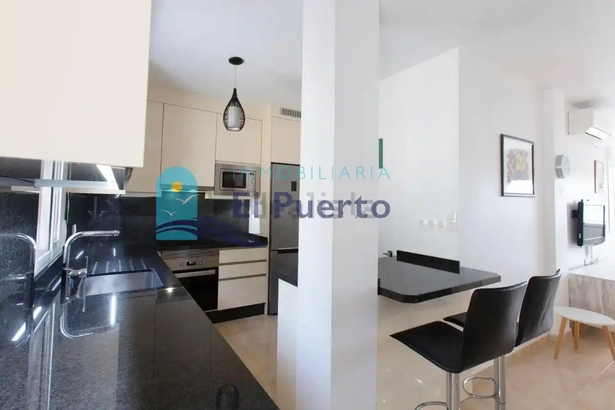 Cocina de Dúplex en venta en Cartagena con Aire acondicionado, Calefacción y Jardín privado