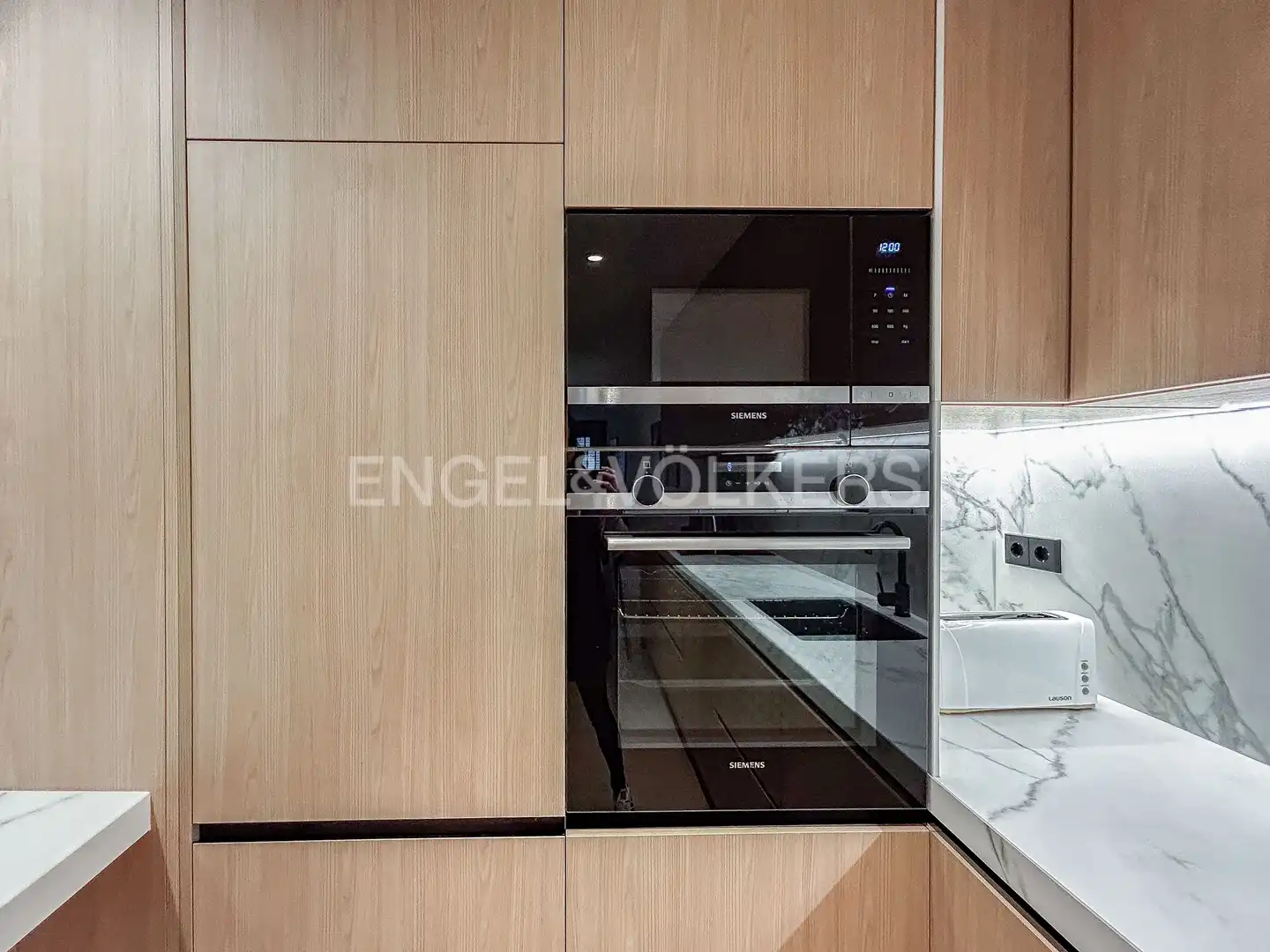 Kitchen of Flat for rent in Barcelona  with Air Conditioner, Heating and Parquet flooring