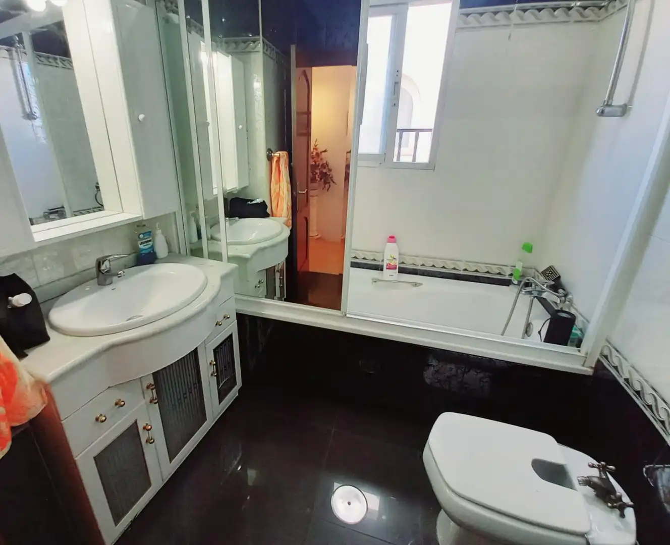 Baño de Piso en venta en Canillas de Aceituno con Aire acondicionado, Jardín privado y Terraza