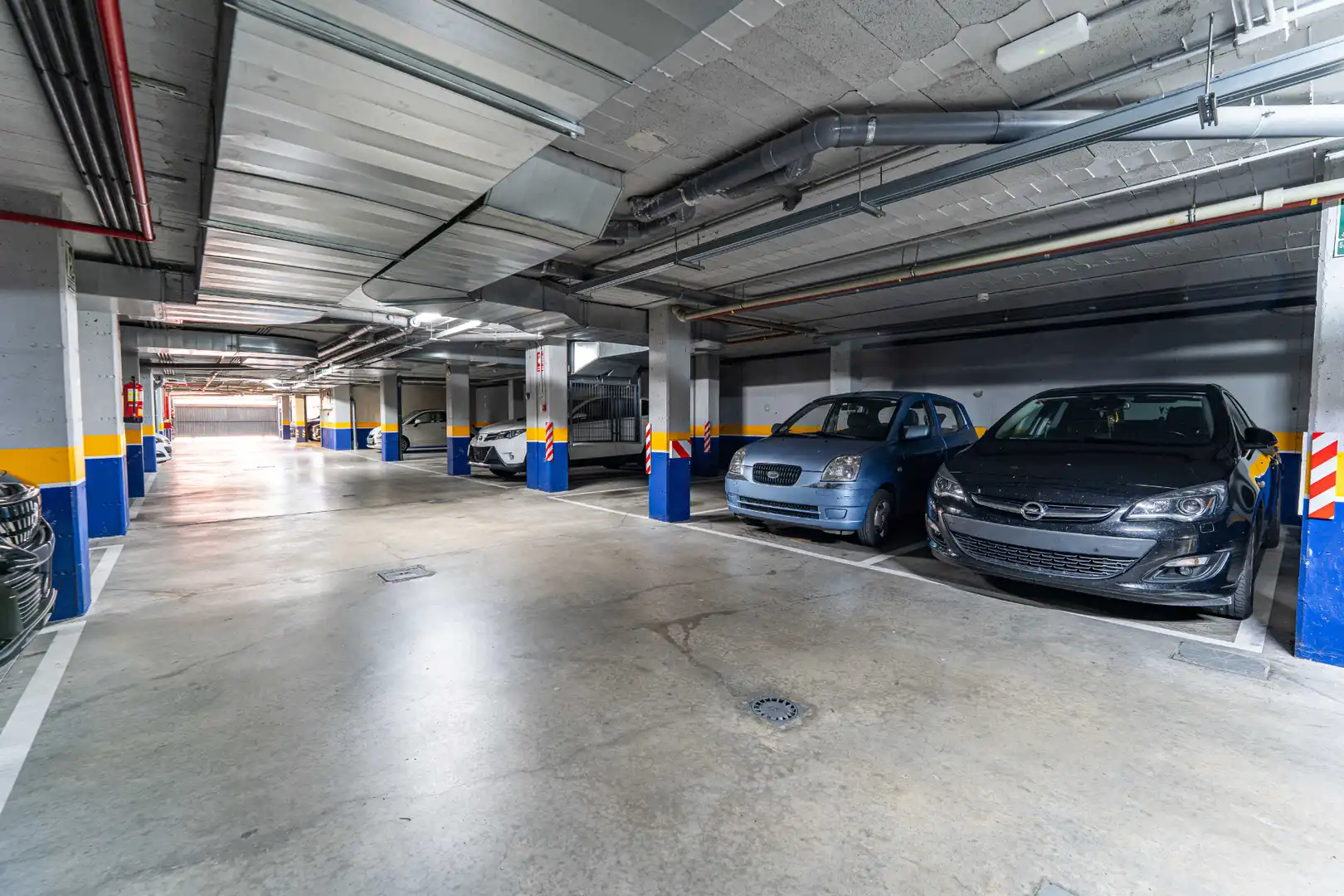 Parking of Ground floor for sale in Arroyomolinos (Madrid)  with Air Conditioner, Heating and Private garden