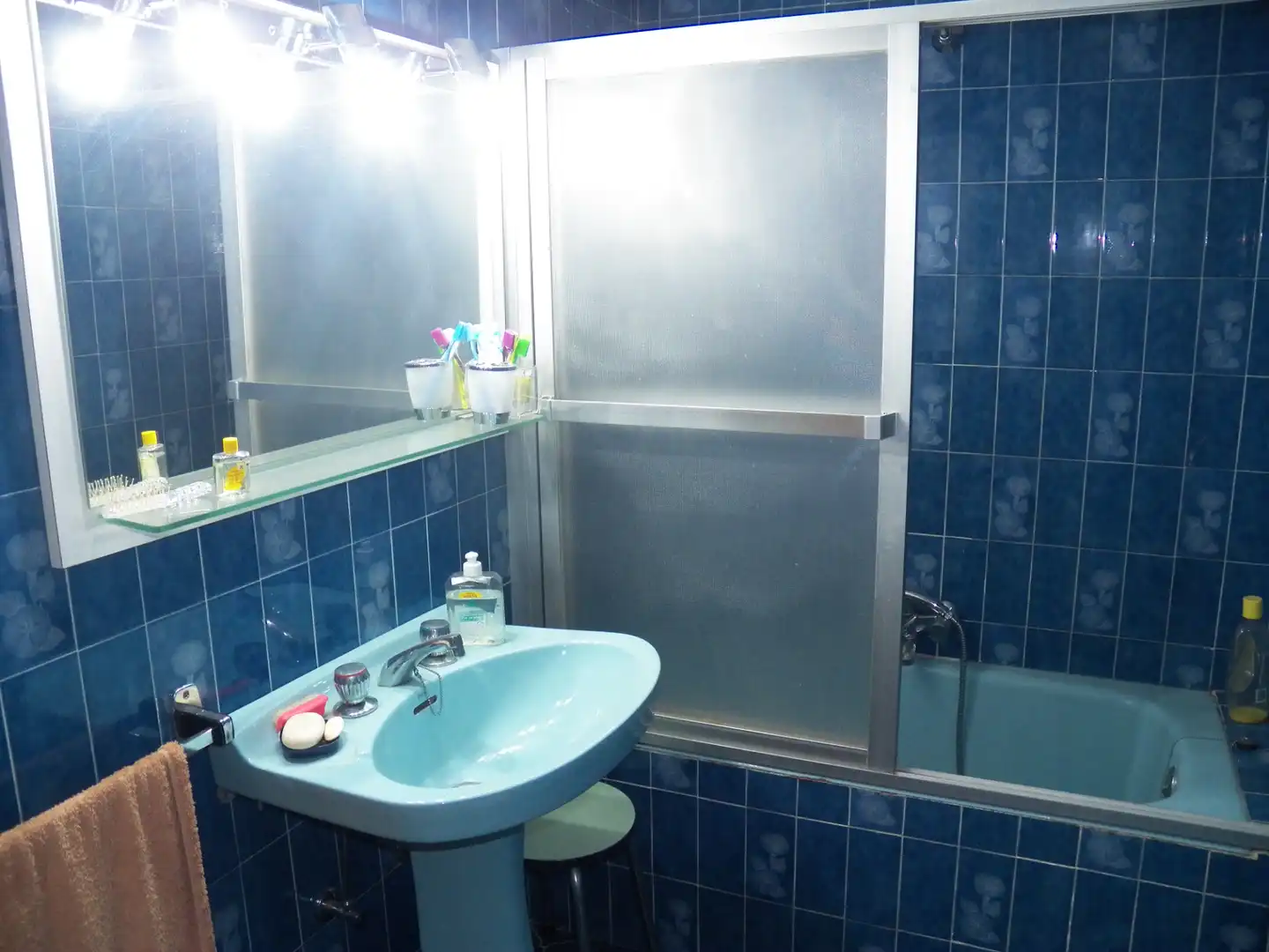 Bathroom of Detached homes for sale in Miraflores de la Sierra  with Private garden and Swimming Pool