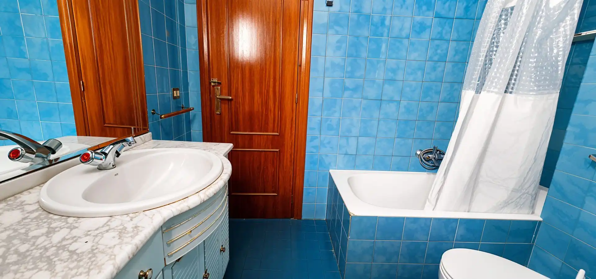 Bathroom of Flat for sale in Navalmoral de la Mata  with Terrace and Furnished