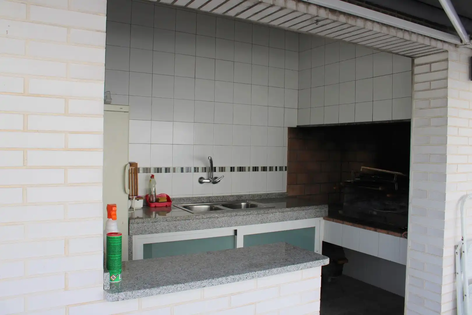 Cuina de Casa o xalet en venda en Oliva amb Aire condicionat, Jardí privat i Terrassa