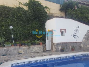 Chalet con piscina en venta en Centro