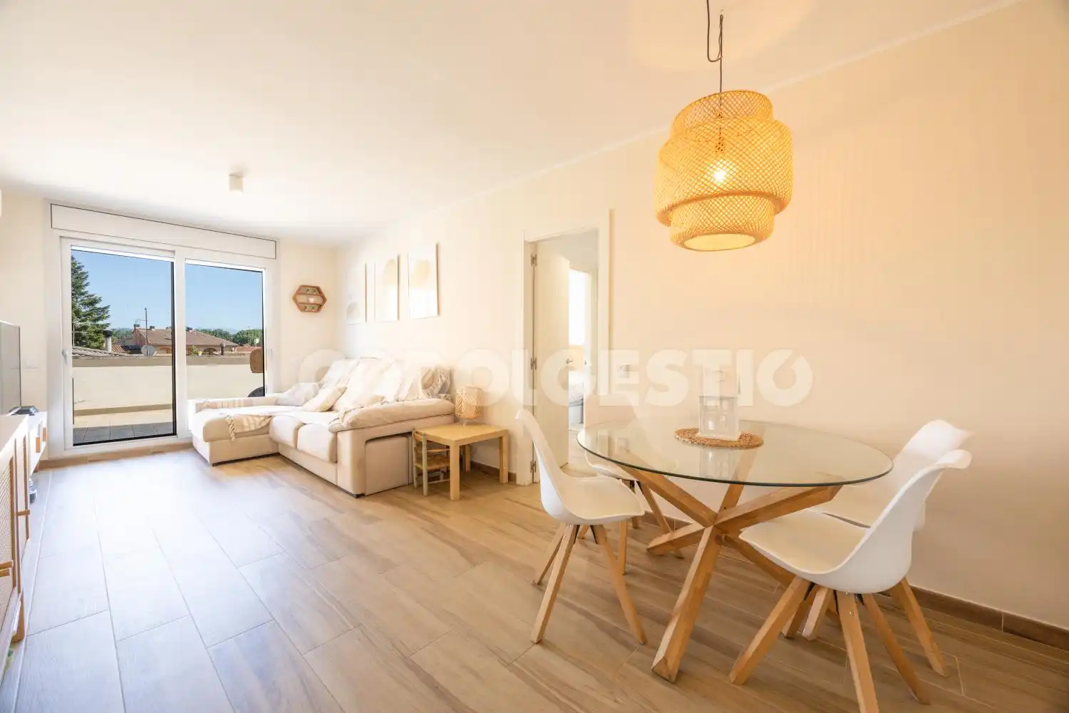 Sala d'estar de Pis en venda en Manlleu amb Terrassa