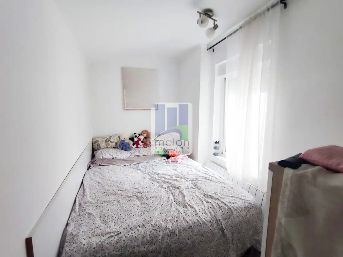 Habitación de Piso en venta en Burgos con Trastero