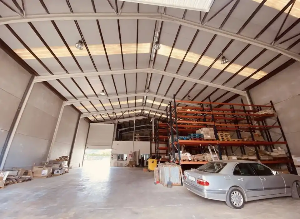 Vista exterior de Nave industrial en venta en Pego