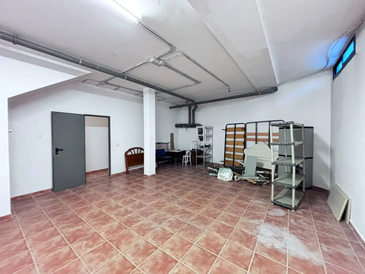 Einfamilien-Reihenhaus zum Verkauf in Burgos mit Heizung, Terrasse und Abstellraum