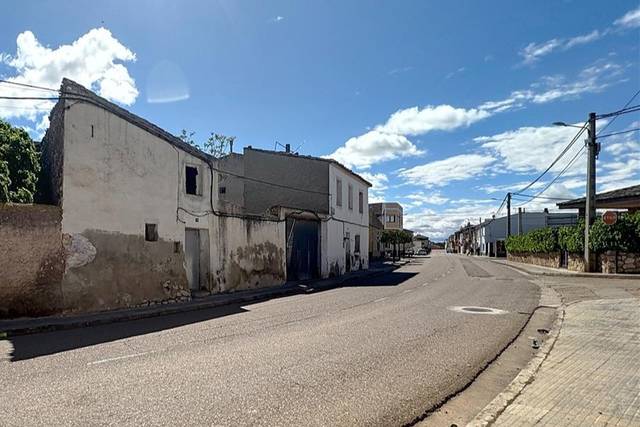 Casa-chalet en Venta en Avda de la Constitucion en Lumpiaque