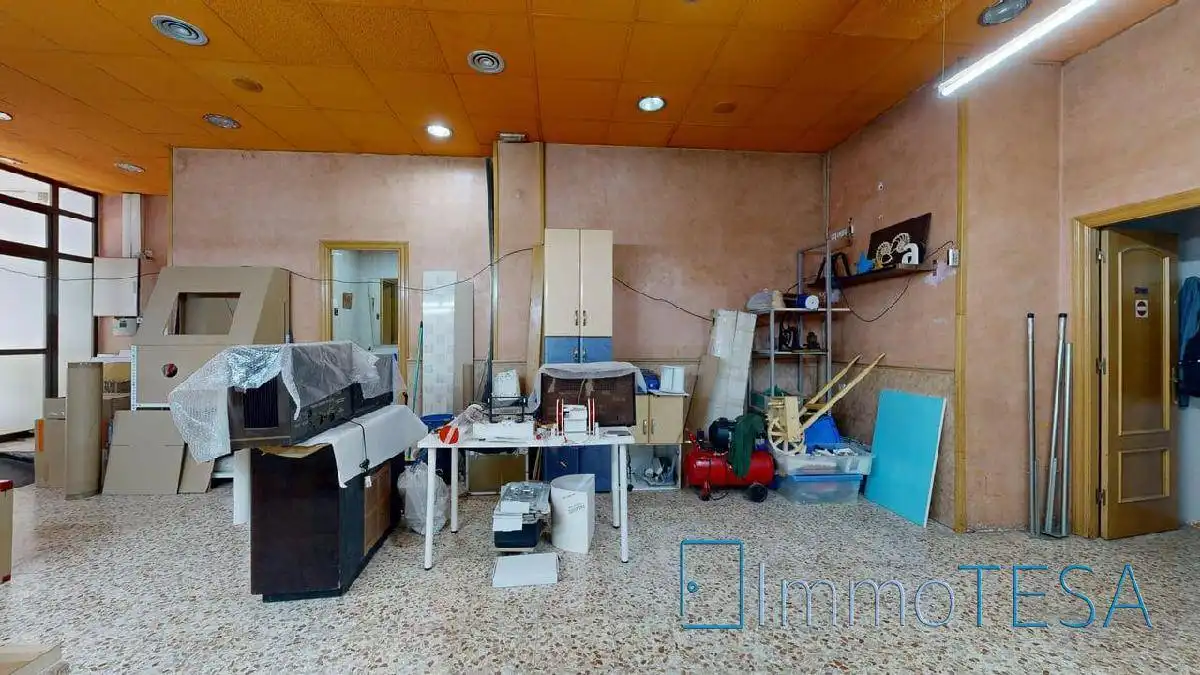 Local en venta en Barberà del Vallès