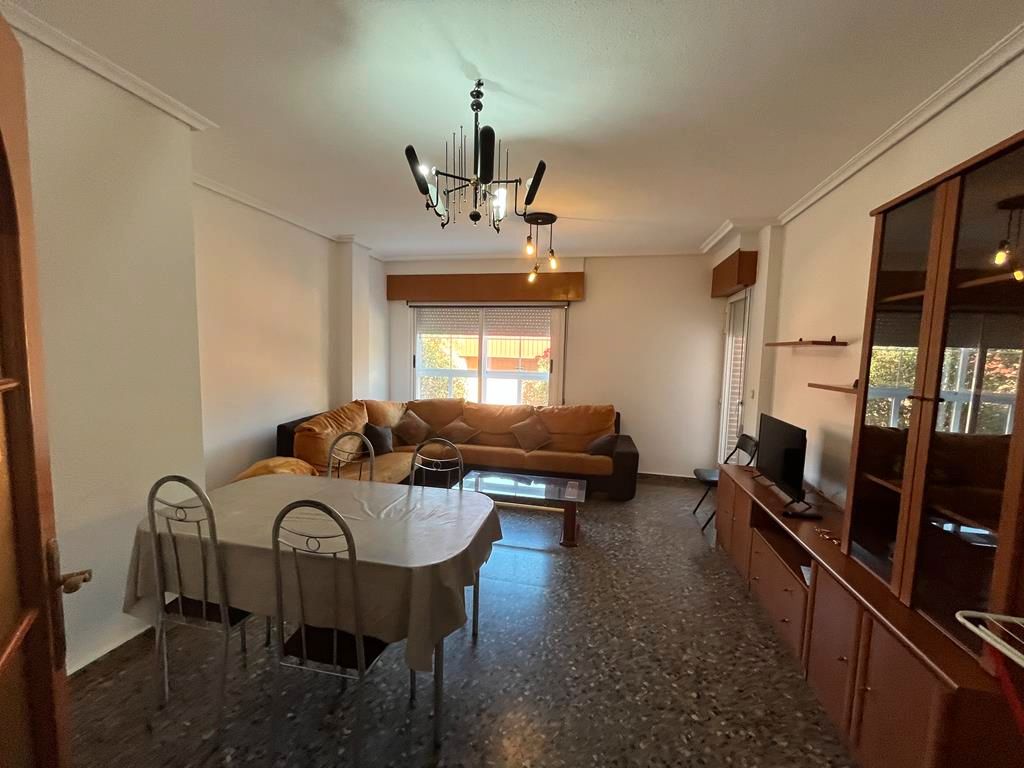 Pis de lloguer a Calle Ciudad Real, Parque Sur