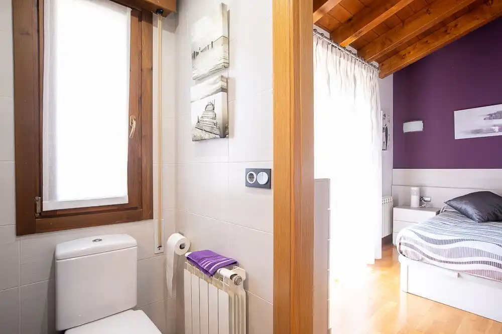 Baño de Casa adosada en venta en Irurtzun con Aire acondicionado, Calefacción y Trastero