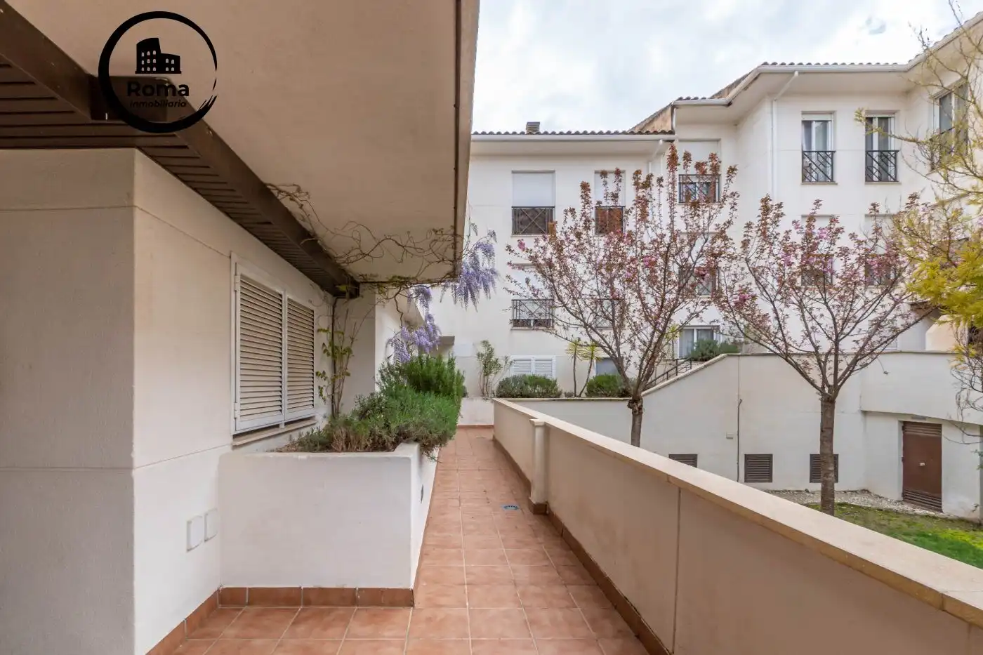 Vista exterior de Piso en venta en Las Gabias con Aire acondicionado, Calefacción y Jardín privado