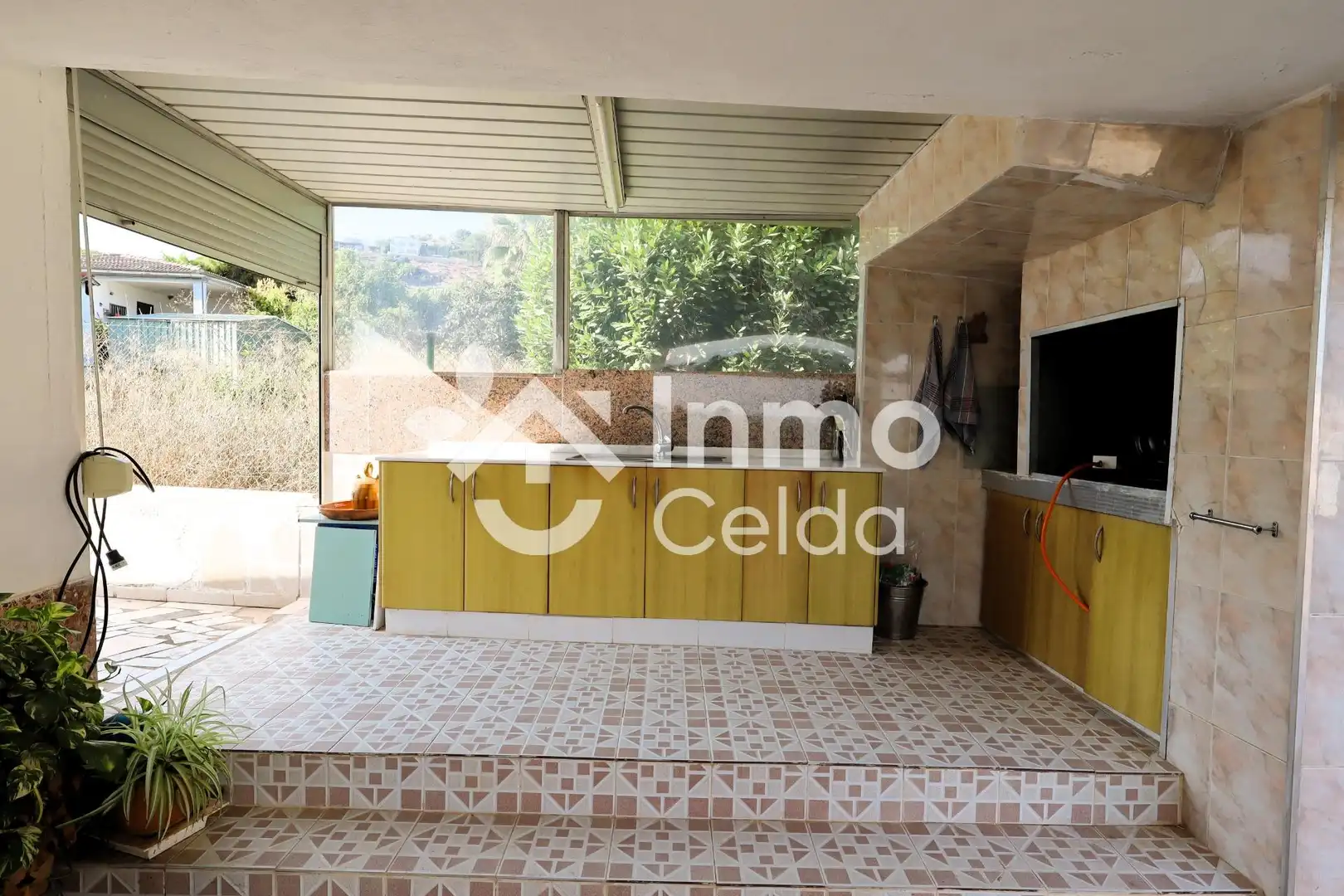 Terrassa de Casa o xalet en venda en Torrent amb Aire condicionat, Calefacció i Jardí privat