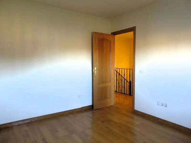 Casa o chalet en venta en Chozas de Abajo con Calefacción, Jardín privado y Trastero