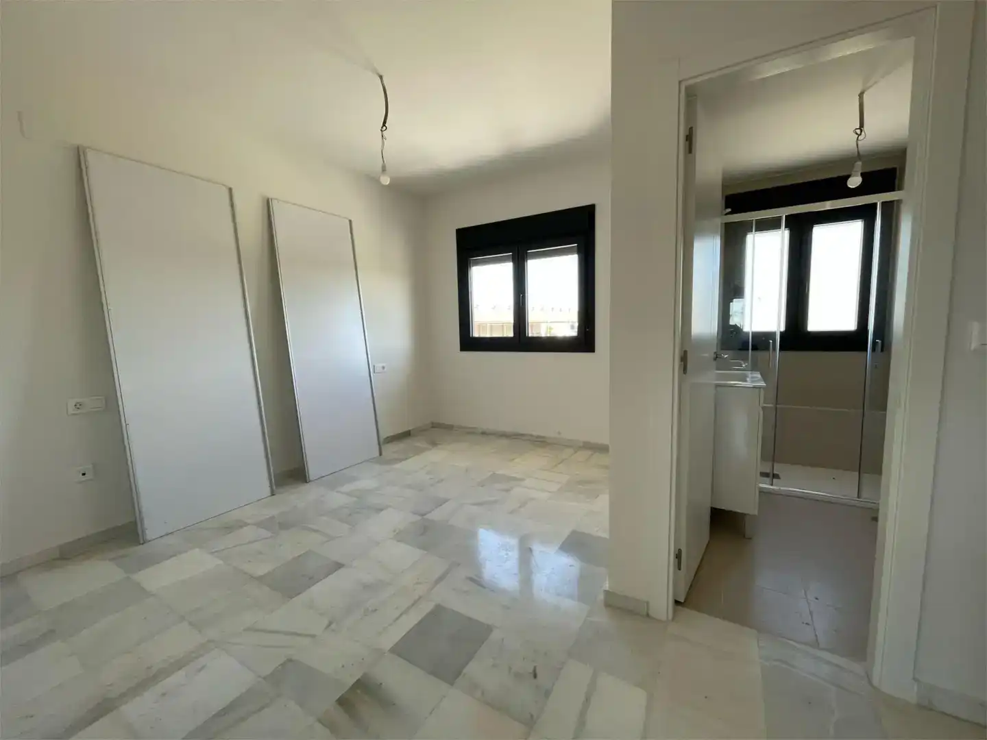 Dormitori de Casa o xalet en venda en Castilleja de la Cuesta amb Aire condicionat