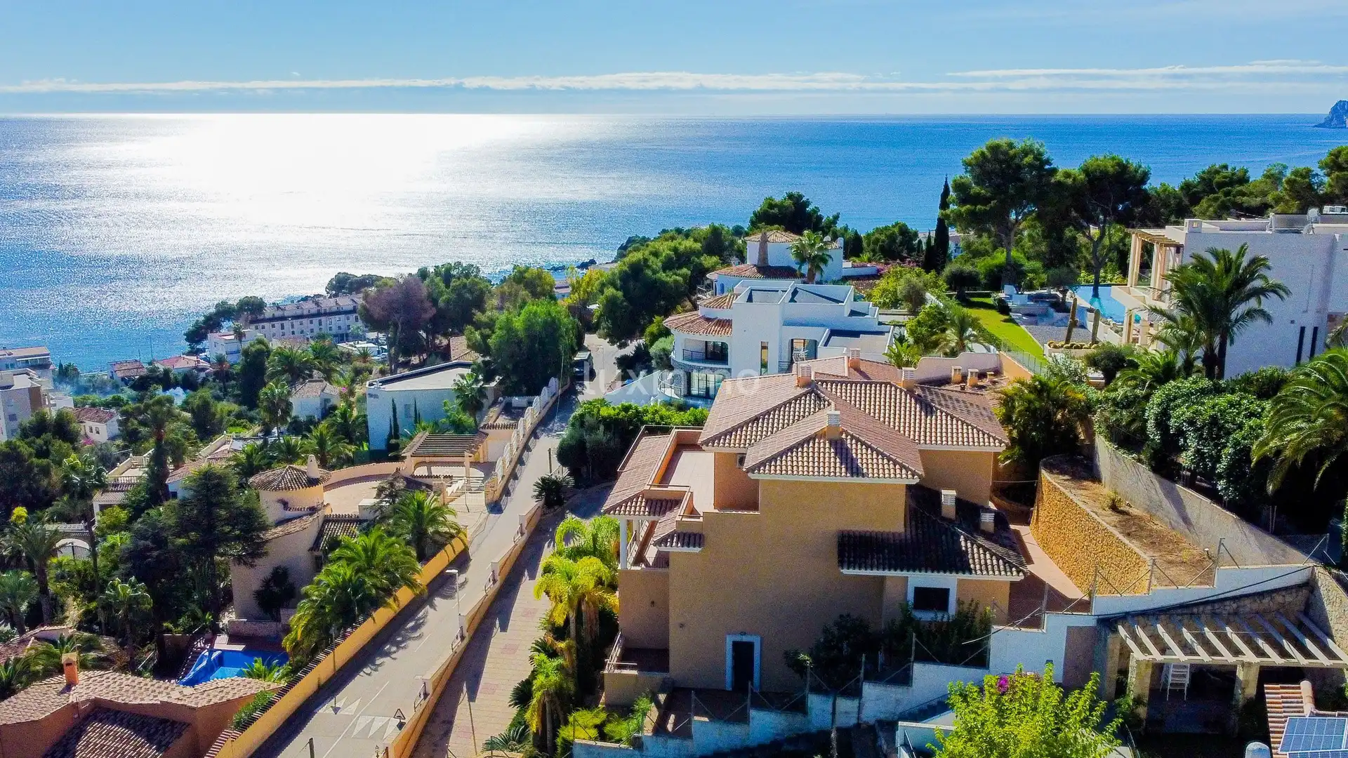 Vista exterior de Casa o xalet en venda en Altea amb Aire condicionat, Calefacció i Jardí privat