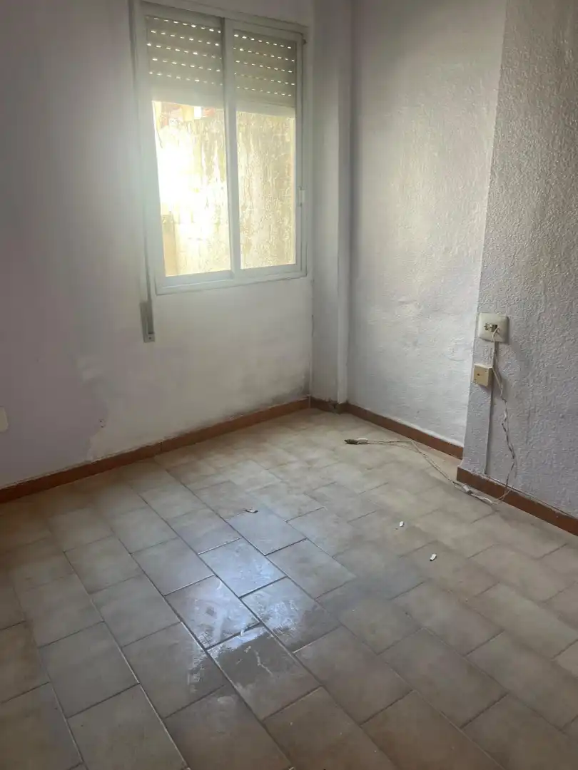 Habitación de Casa adosada en venta en Utiel