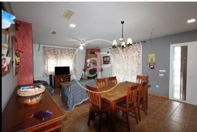 House or chalet for sale in Godelleta