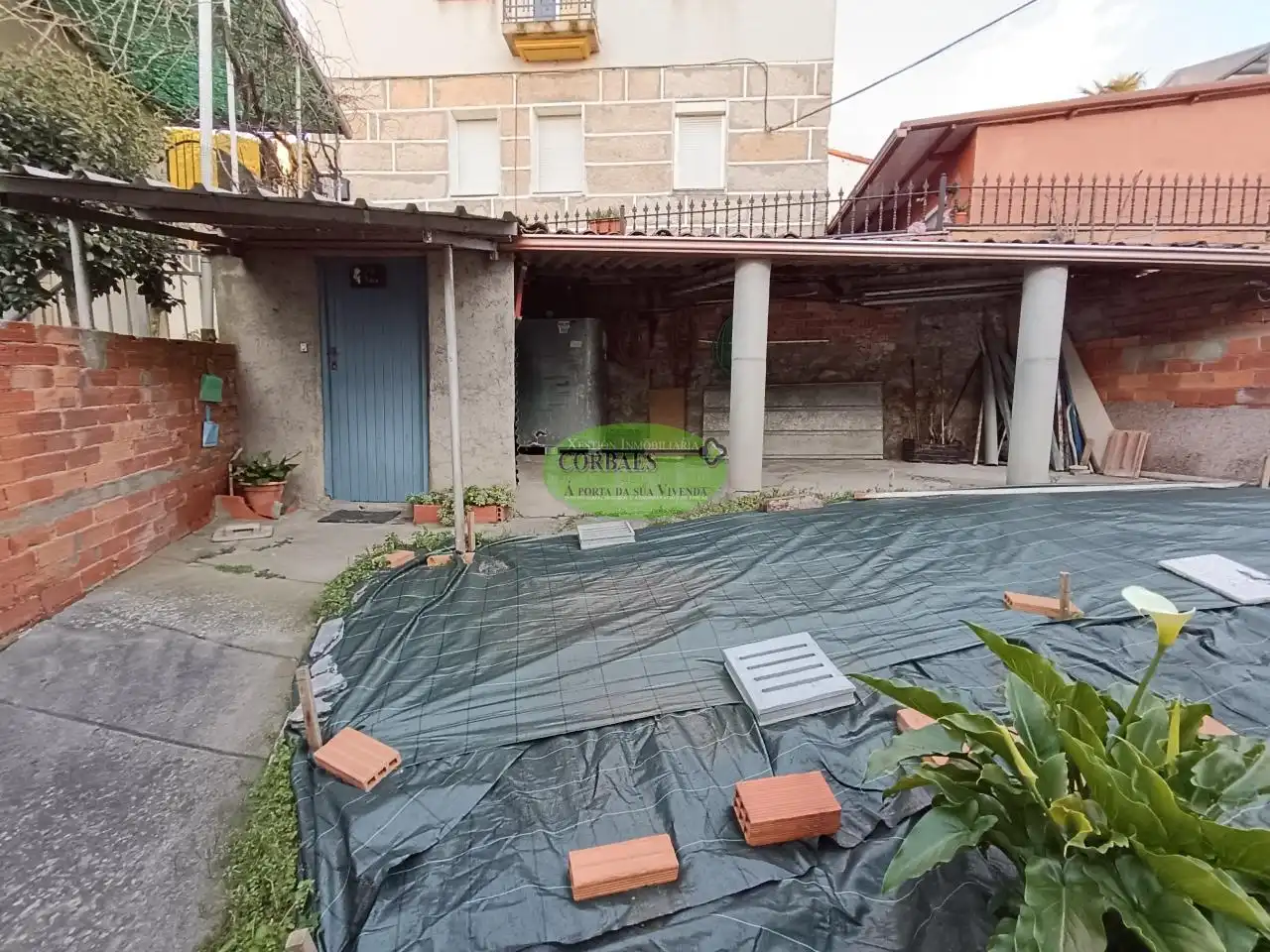 Terrassa de Casa adosada en venda en Ourense Capital  amb Calefacció, Jardí privat i Terrassa