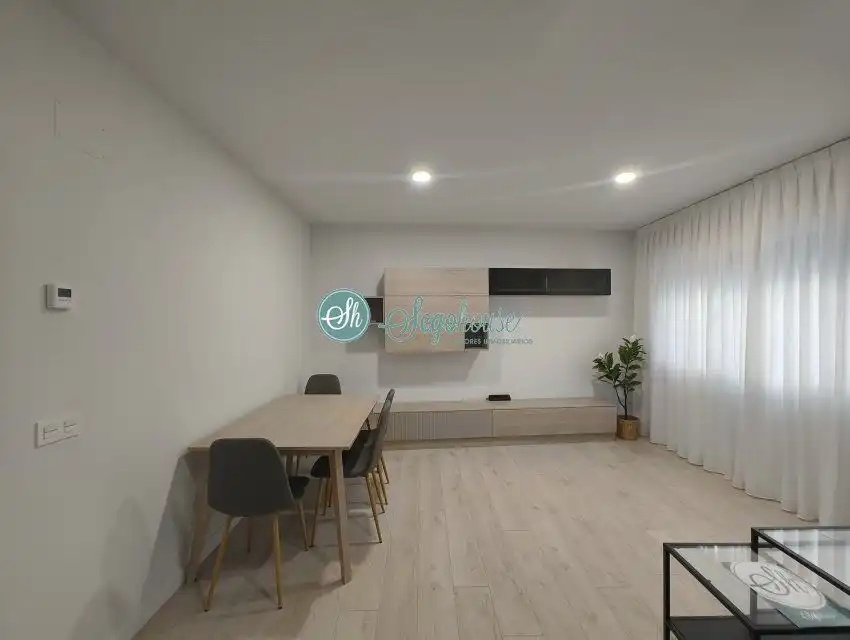 Wohnzimmer von Wohnung zur Miete in Segovia mit Heizung, Terrasse und Abstellraum