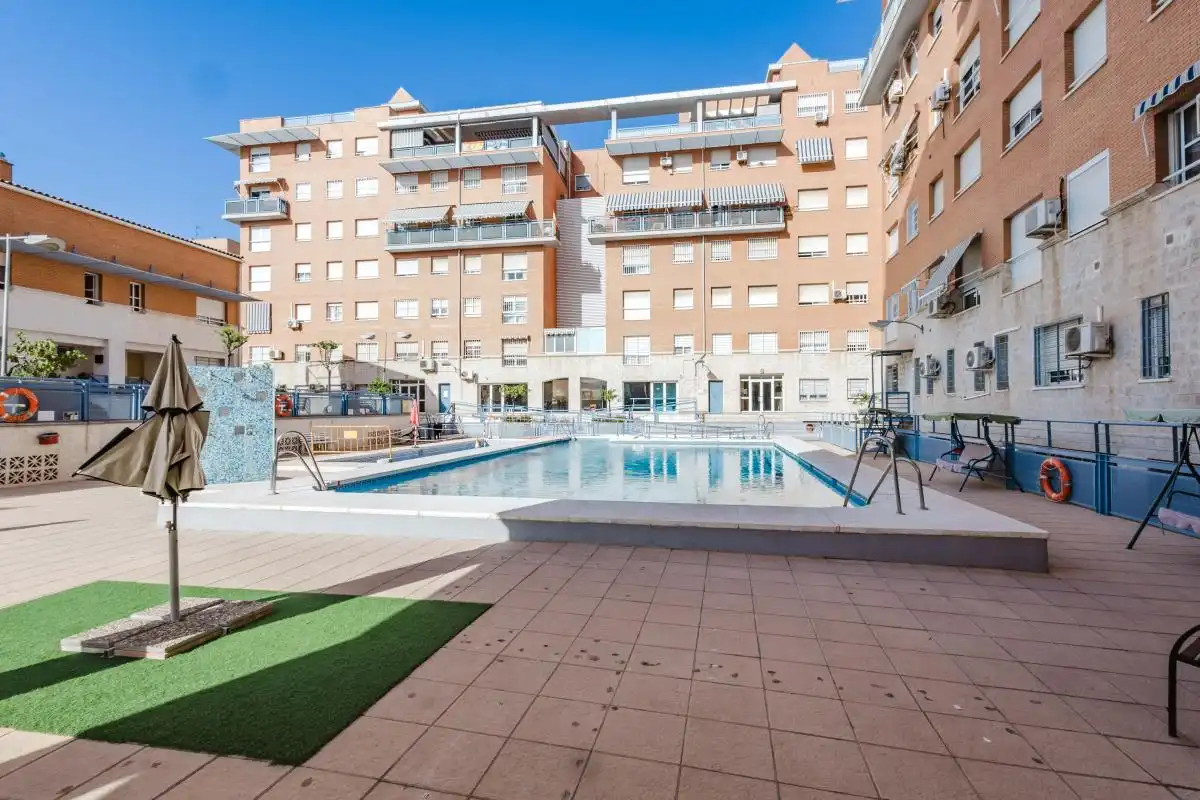 Piscina de Piso en venta en Málaga con Aire acondicionado, Calefacción y Piscina