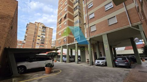 Foto 4 de Piso en venta en Los Guindos - Parque Mediterráneo - Santa Paula, Málaga Capital