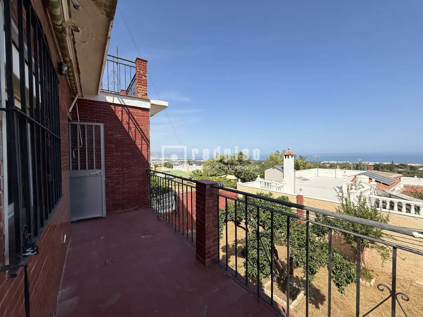 Vista exterior de Casa o xalet en venda en Málaga amb Terrassa