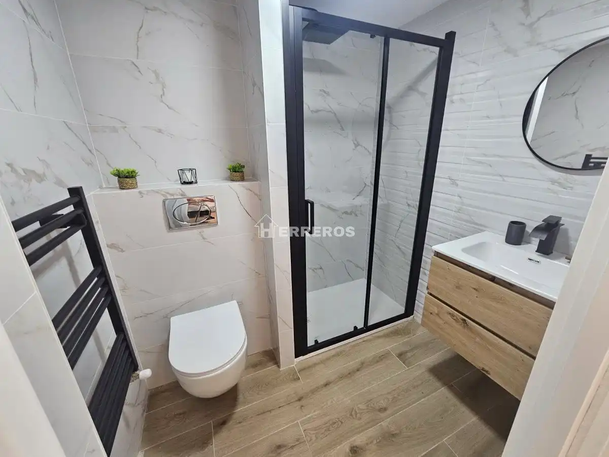 Flat with terrace for sale in gonzalo de berceo, imagen 14