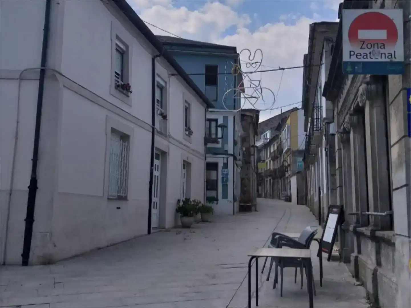Vista exterior de Pis en venda en Sarria