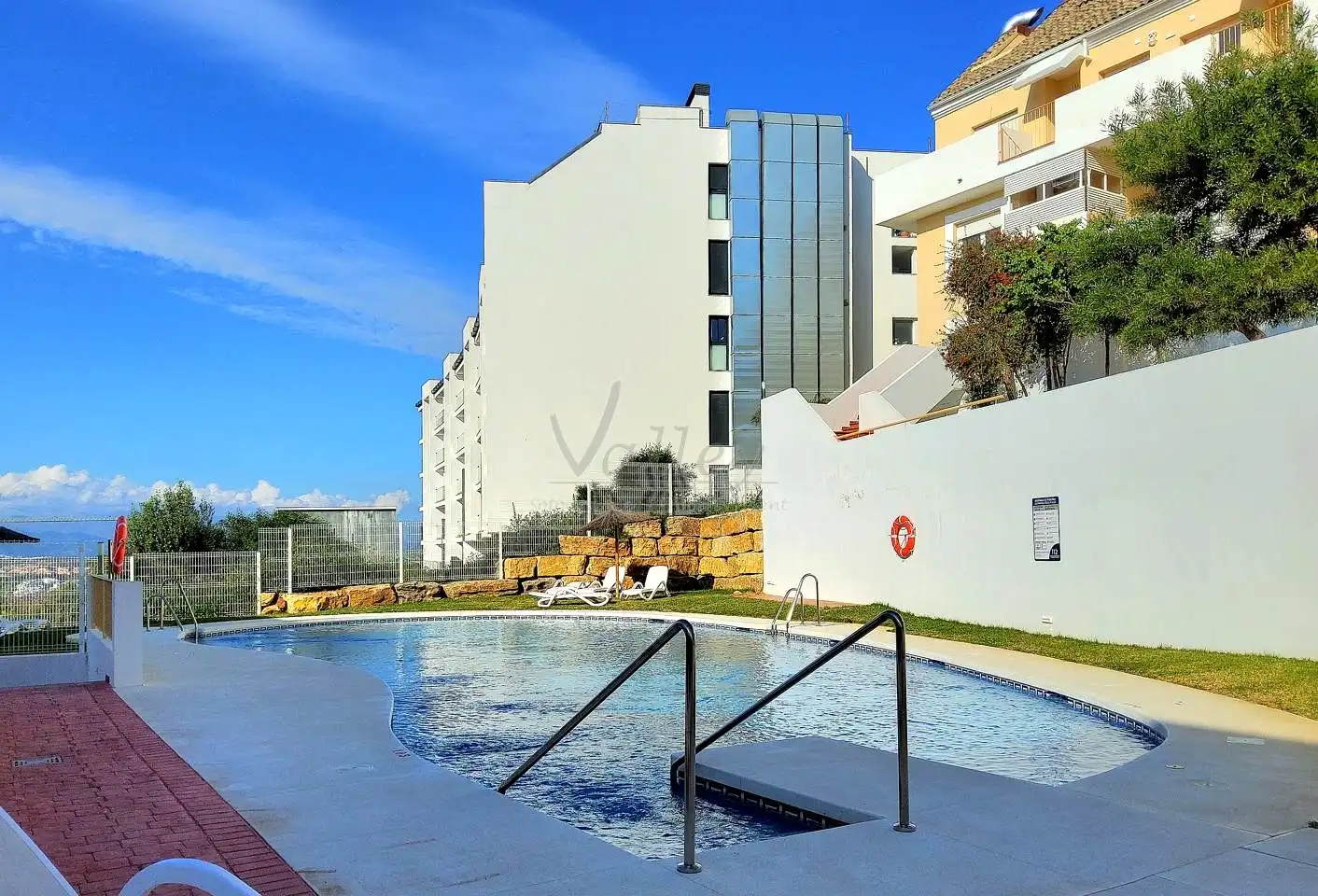 Apartamento de alquiler en La Duquesa