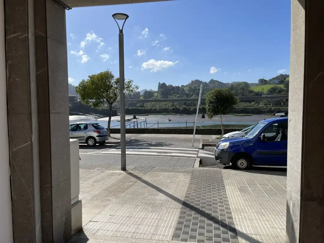 Parking of Commercial properties for rent in Orio